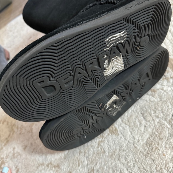 BearPaw Black Boots women’s size 8. Great condition. - Picture 6 of 7